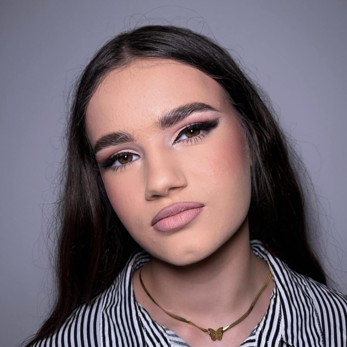 Zablendani Eyeliner Na Problematicnoj Kozi - 1